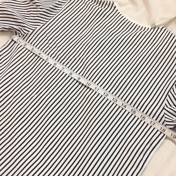Men's COS Relaxed Fit Striped T-Shirt - Picture 6 of 7